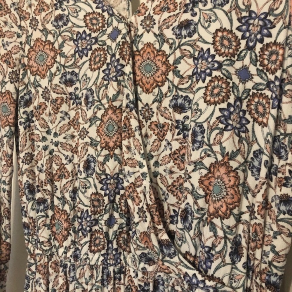 Aeropostale Floral Romper - Picture 5 of 8